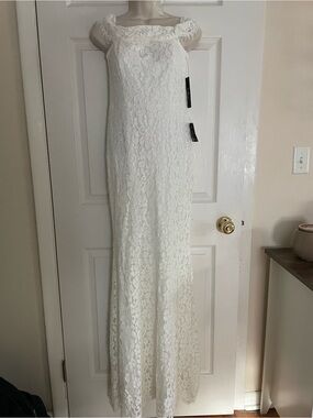 NWT Lulu's Off-White Lace Maxi Dress